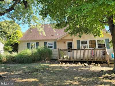 7 Craig Place Pennsville, NJ 08070