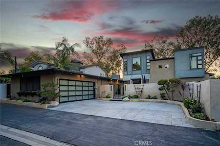 4537 N Country Club Ln Long Beach, CA 90807