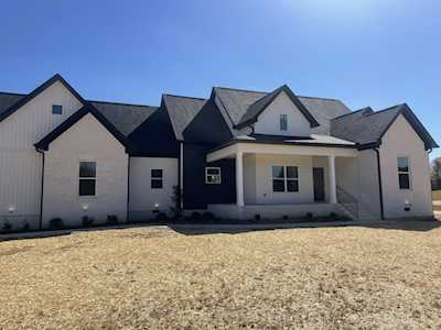 104 Aplin Branch Rd Cottontown, TN 37048