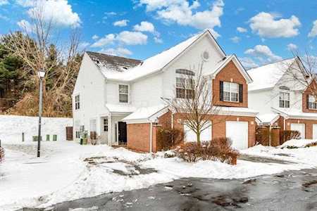 5821 Albany Grove Westerville, OH 43081