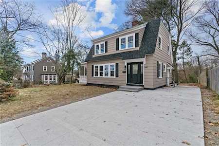 1149 Narragansett Blvd Cranston, RI 02905
