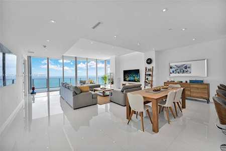 17475 Collins Ave #1901 Sunny Isles Beach, FL 33160