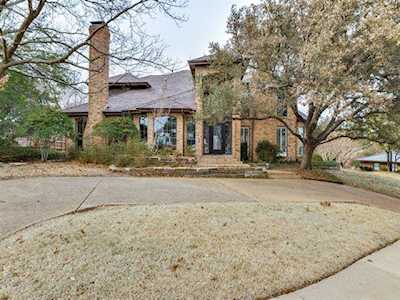 100 Krohn Court Irving, TX 75038