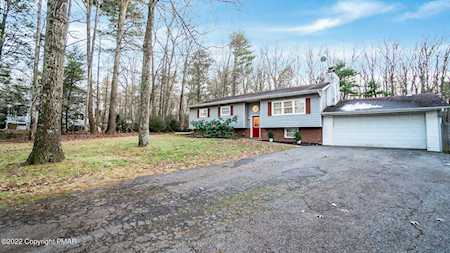 183 Longwoods Dr Saylorsburg, PA 18353