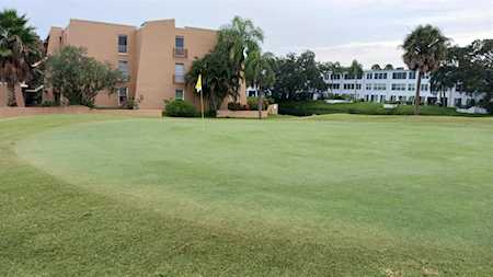 225 Country Club Dr #B222 Largo, FL 33771