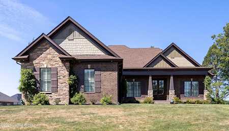 17308 Shakes Creek Dr Fisherville, KY 40023