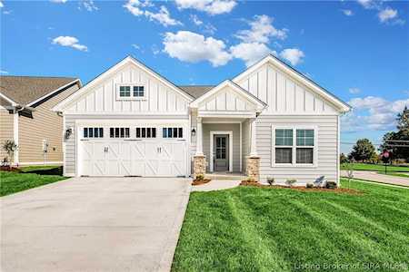 4102 Hanover Ct New Albany, IN 47150
