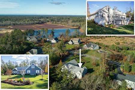 12 Redtail Lane Carver, MA 02330