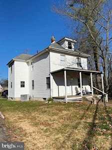 41 Waterford Rd Hammonton, NJ 08037