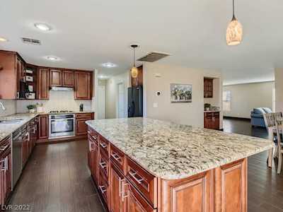 8741 Cave Junction Ct Las Vegas, NV 89131