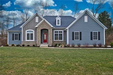 2884 Locke Drive Beavercreek, OH 45431