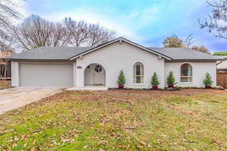 8417 Main Street North Richland Hills, TX 76182