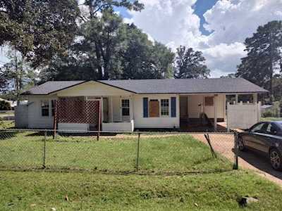 525 Omega Ave Tallahassee, FL 32305