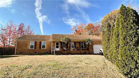 801 Tiverton Place Chesapeake, VA 23320