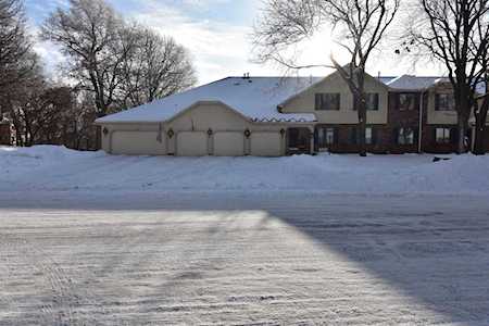 2622 Lake Court Drive #22 Mounds View, MN 55112