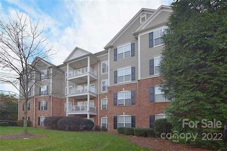 3260 Margellina Dr Charlotte, NC 28210