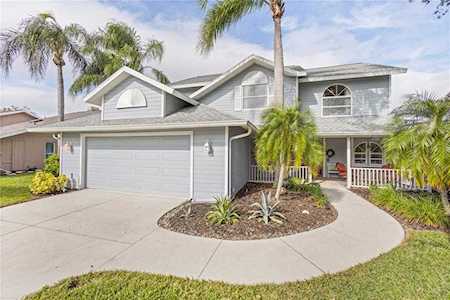 4678 Long Lake Dr Sarasota, FL 34233
