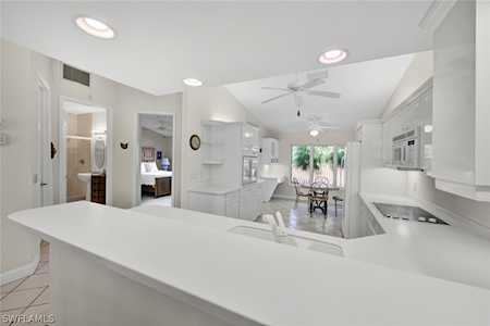 2385 Hidden Lake Dr #4508 Naples, FL 34112