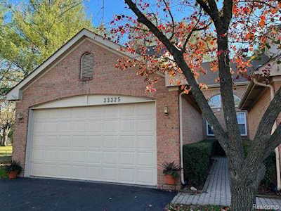 33325 Norfolk St #7 Livonia, MI 48152