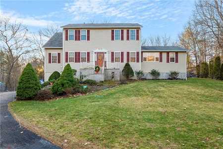 34 Mathew Dr Johnston, RI 02919