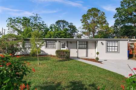 6803 W Paris St Tampa, FL 33634