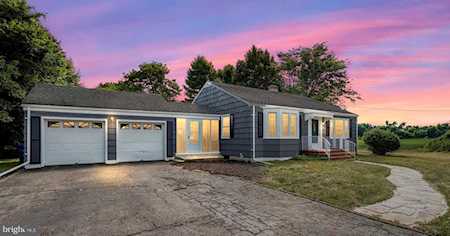 6 Daniel Ave Chesterfield, NJ 08515