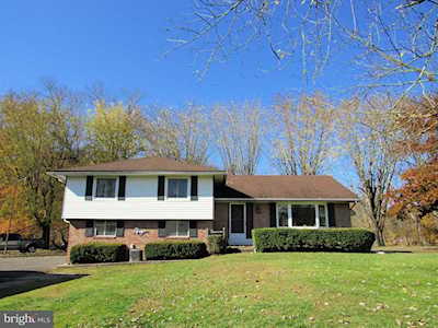 4600 Gravel Pike Green Lane, PA 18054