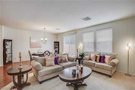 6250 W Arby Ave #209 Las Vegas, NV 89118