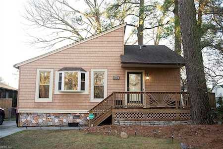 2348 Paramont Ave Chesapeake, VA 23325