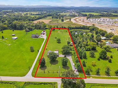 528 Rucker Rd Murfreesboro, TN 37127