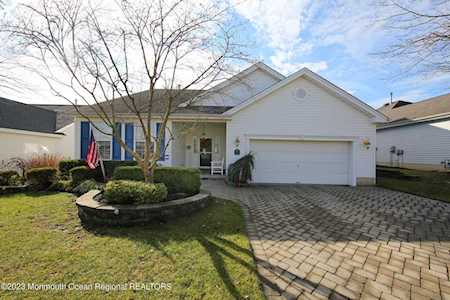 3 Augusta Ct Neptune Township, NJ 07753