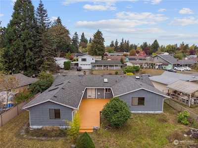 16632 124th Ave SE Renton, WA 98058