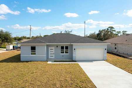 201 Ridge Manor Dr Lake Wales, FL 33853