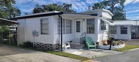4741 66th Ln N #6 St. Petersburg, FL 33709