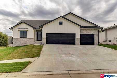 16611 Gilder Ave Bennington, NE 68007