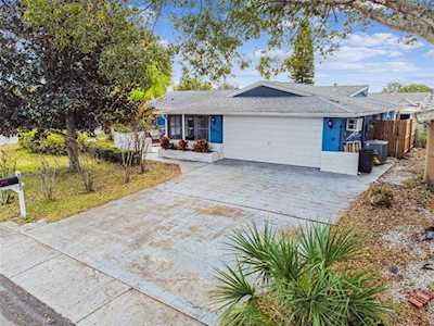 5820 Otis Dr New Port Richey, FL 34652