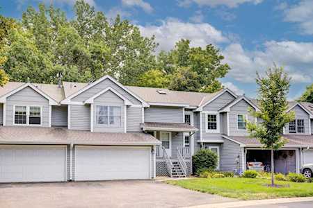 8131 Curtis Lane Eden Prairie, MN 55347