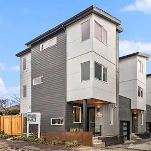 7144 44th Ave S Seattle, WA 98118
