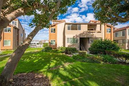 17094 Bluewater Ln #131 Huntington Beach, CA 92649