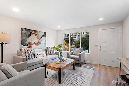 12214 NE 136th Place Kirkland, WA 98034