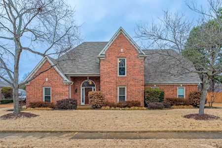 482 E Lawnwood Dr Collierville, TN 38017