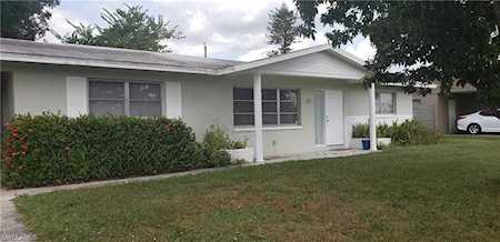 903 Monet St Lehigh Acres, FL 33936