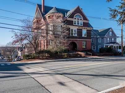 209 Nesmith St #10 Lowell, MA 01852