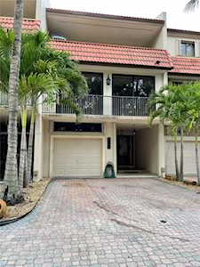 6146 Paradise Point Dr #6146 Palmetto Bay, FL 33157