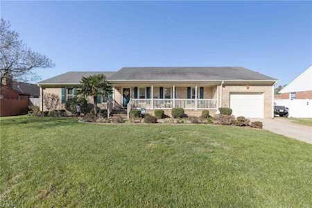 720 Wood Duck Ln Chesapeake, VA 23323