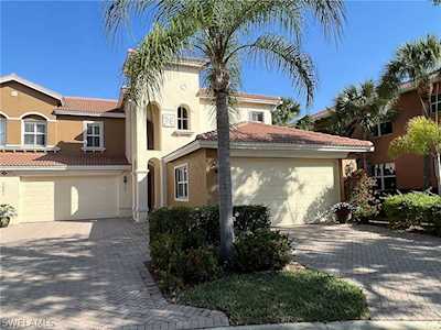 7061 San Lorenzo Ct #202 Fort Myers, FL 33966