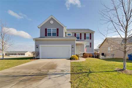 10 Huntleigh View Ct Wentzville, MO 63385