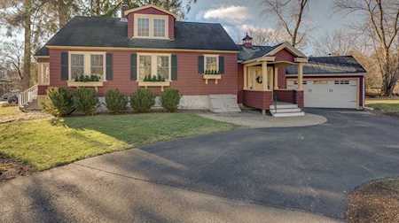 23 Crescent Ave Bedford, MA 01730