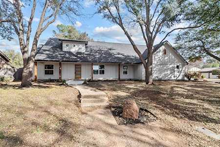 4000 Diamond Loch W North Richland Hills, TX 76180