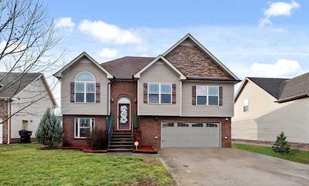 1265 Chinook Cir Clarksville, TN 37042